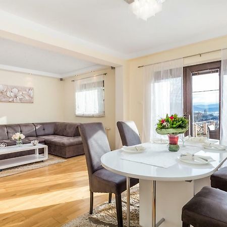 Apartman Javor Διαμέρισμα Otočac Εξωτερικό φωτογραφία