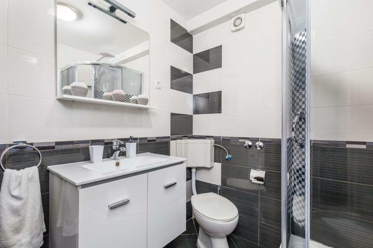 Apartman Javor Διαμέρισμα Otočac Εξωτερικό φωτογραφία