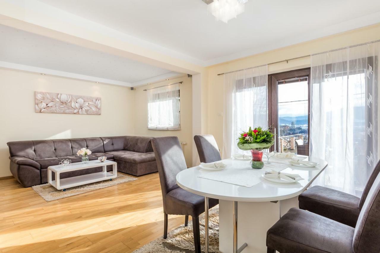 Apartman Javor Διαμέρισμα Otočac Εξωτερικό φωτογραφία