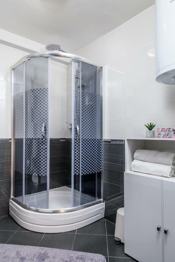 Apartman Javor Διαμέρισμα Otočac Εξωτερικό φωτογραφία